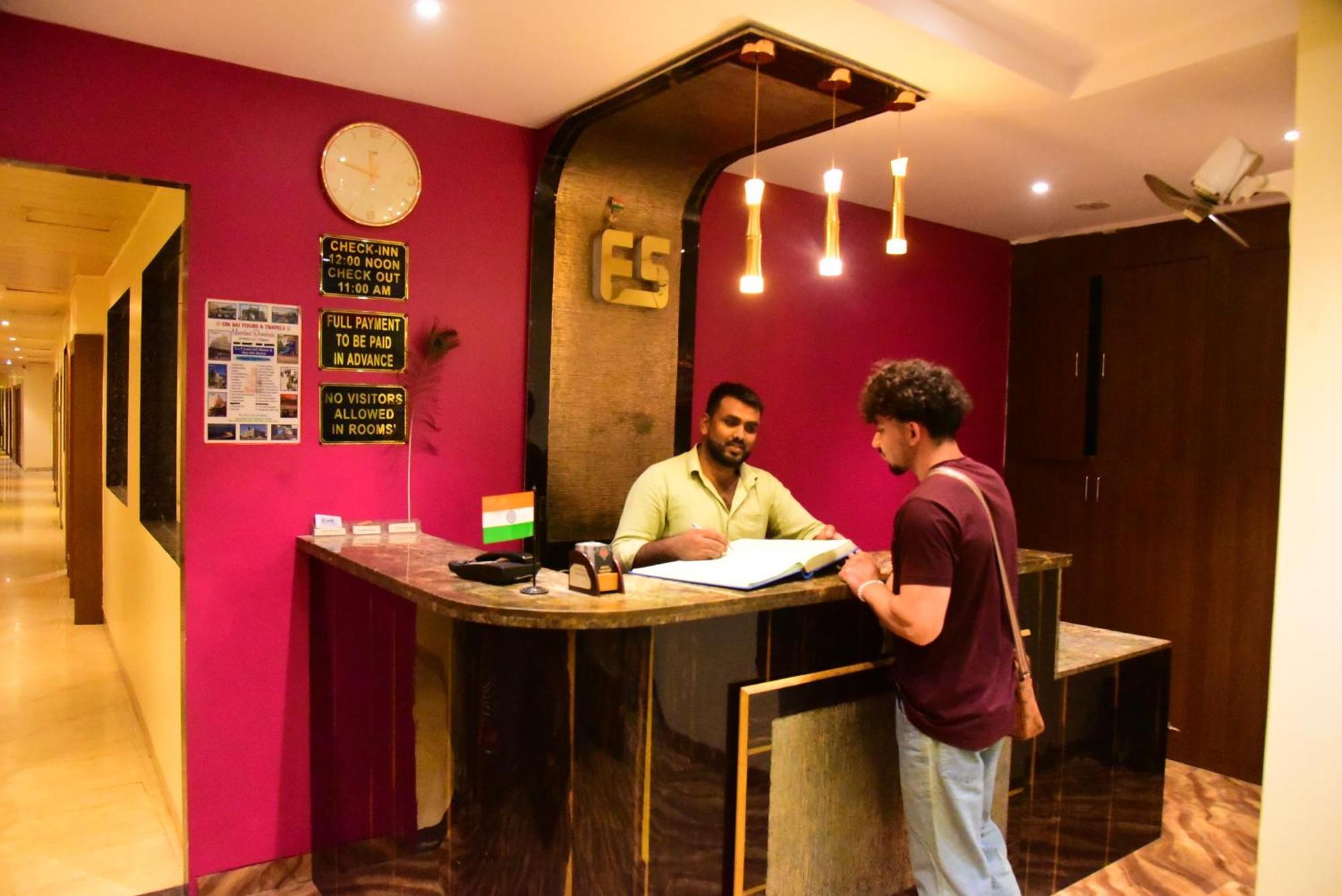 Hotel Embassy Suites Mumbai Exterior photo