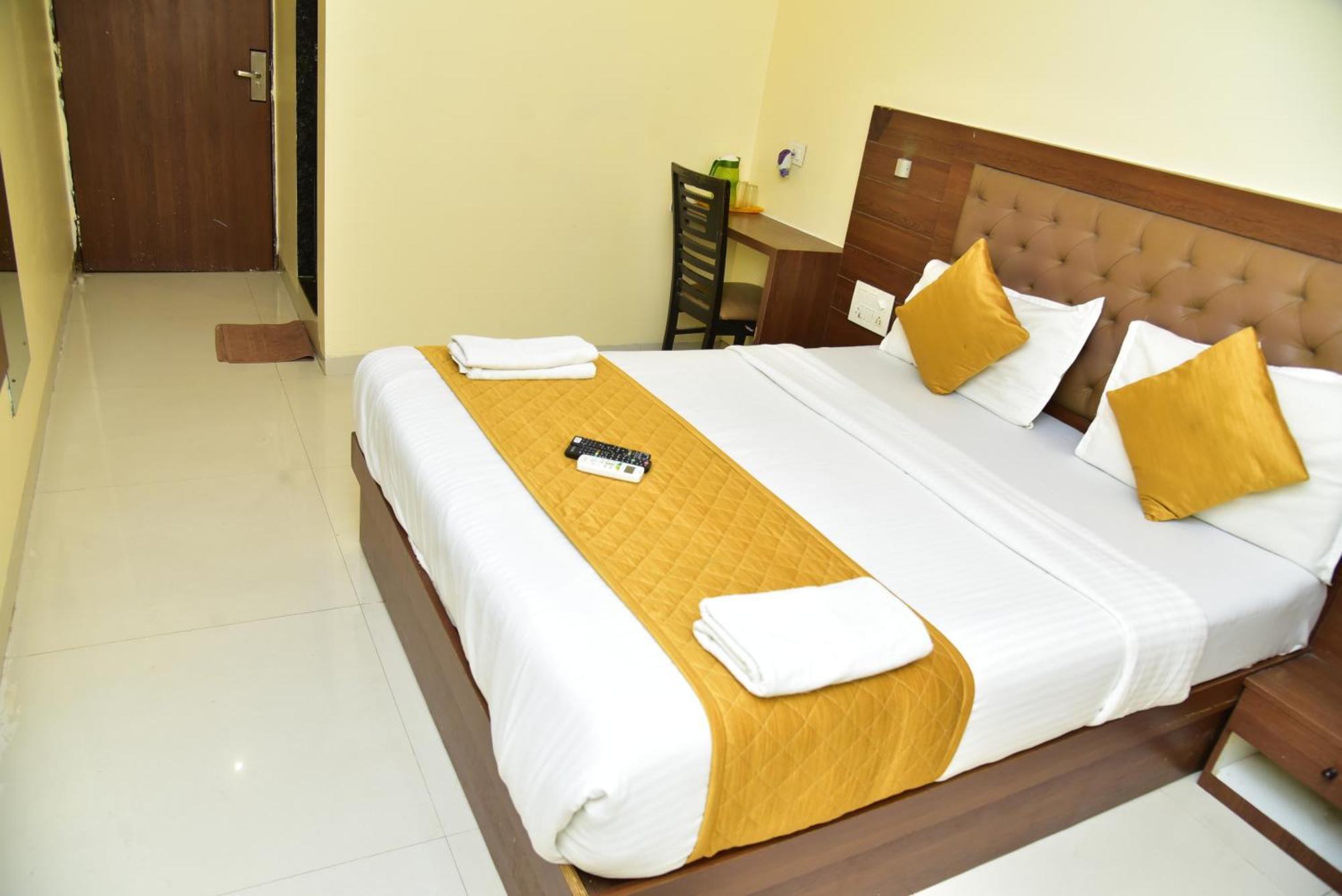Hotel Embassy Suites Mumbai Exterior photo